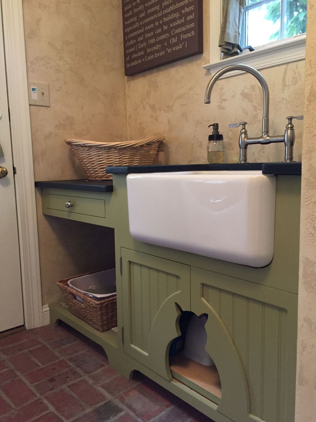 Laundry Room Makeover